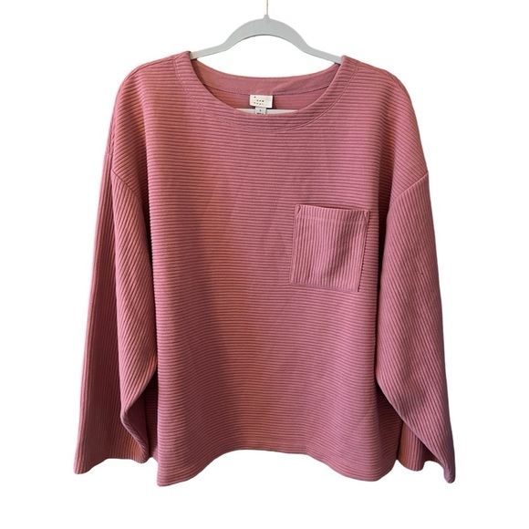 A New Day Ribbed Oversized Top with Pocket Detail - Picture 2 of 3